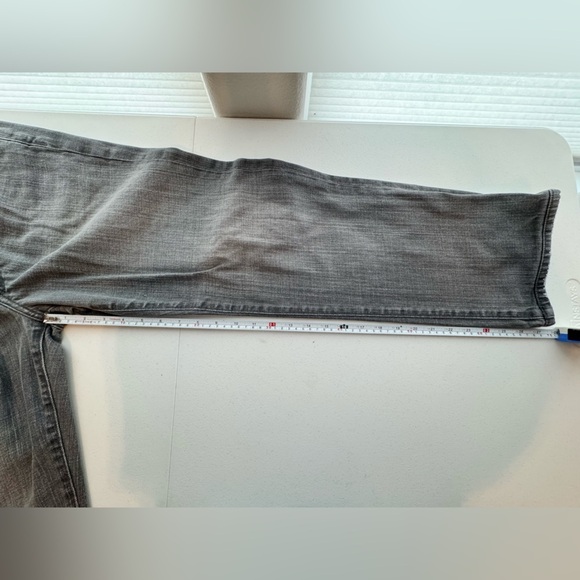 Joe’s Jeans The Classic Size 31 - Picture 8 of 12